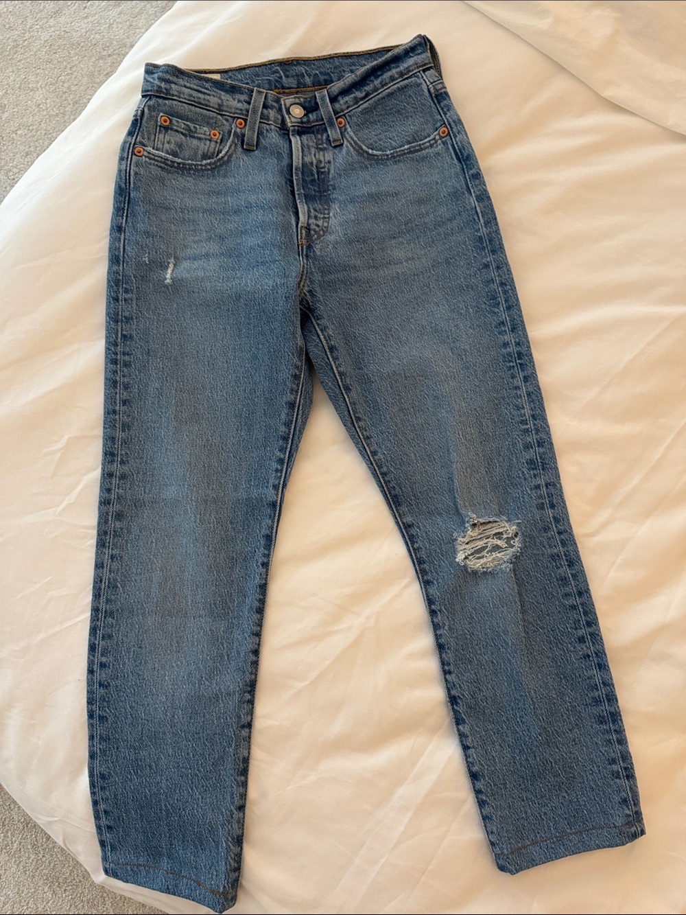 Cropped Levis 501
